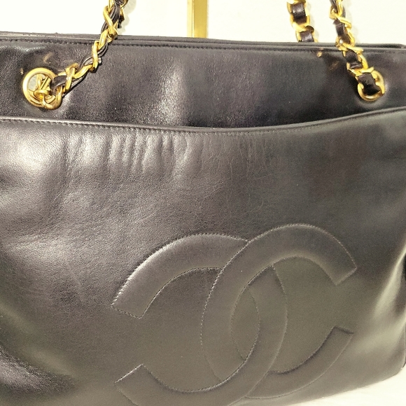 😍🔥 Beautiful 🔥 😍 Authentic Chanel  Lambskin Shoulder Bag - Picture 4 of 16